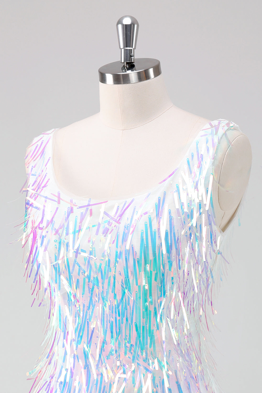 Błyszcząca biała okrągła sukienka z okrągłym dekoltem obcisła krótka sukienka z frędzlami