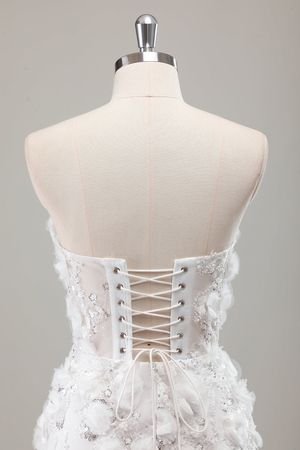 Ivory Strapless Beaded Ciasna Krótka Sukienka Ślubna Z Koralikami Z Aplikacjami