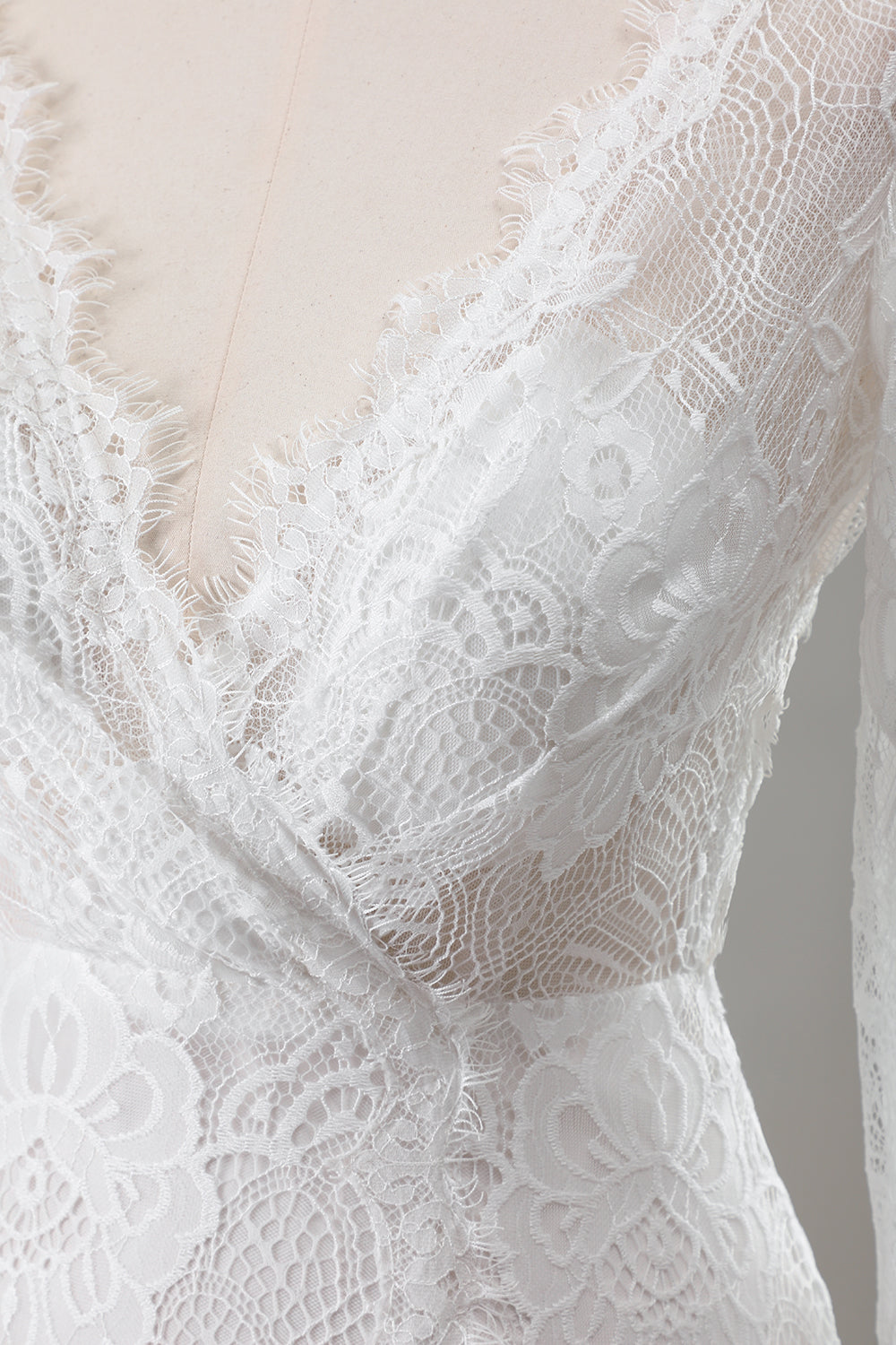 Romantyczna Koronkowa Suknia Ślubna Syrena Z Kości Słoniowej Z Rozcięciem