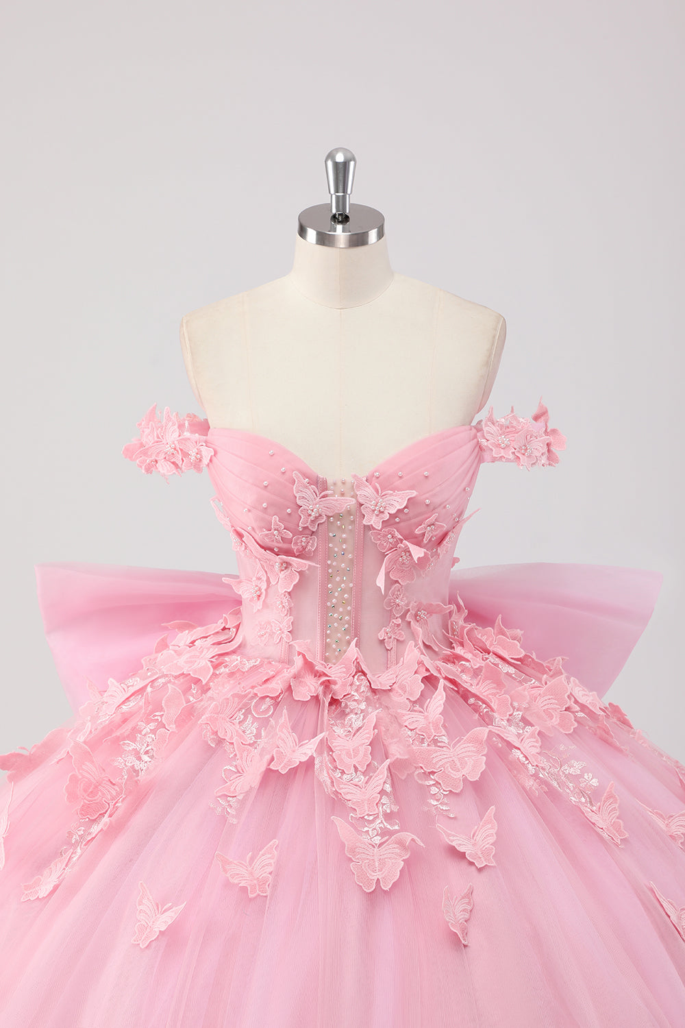 Księżniczka Różowa Suknia Balowa Z Odkrytymi Ramionami Z Koralikami Motyl Tiulowa Sukienka Quinceanera Z Kokardą