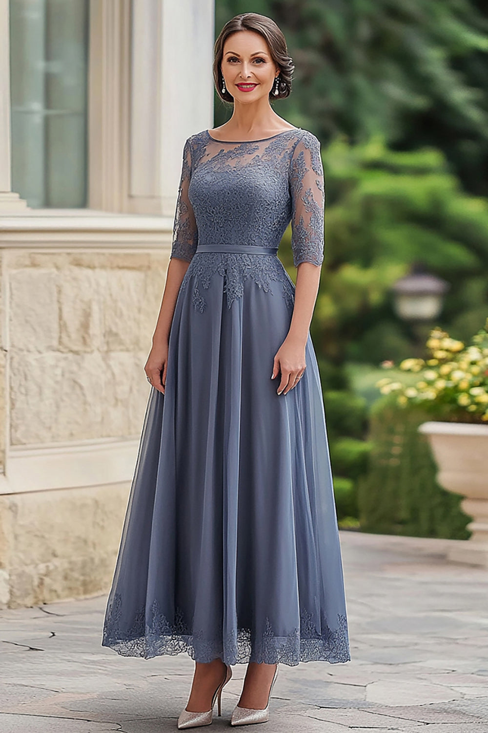 Elegancka zgaszona niebieska koronkowa sukienka dla matki panny młodej z półrękawami