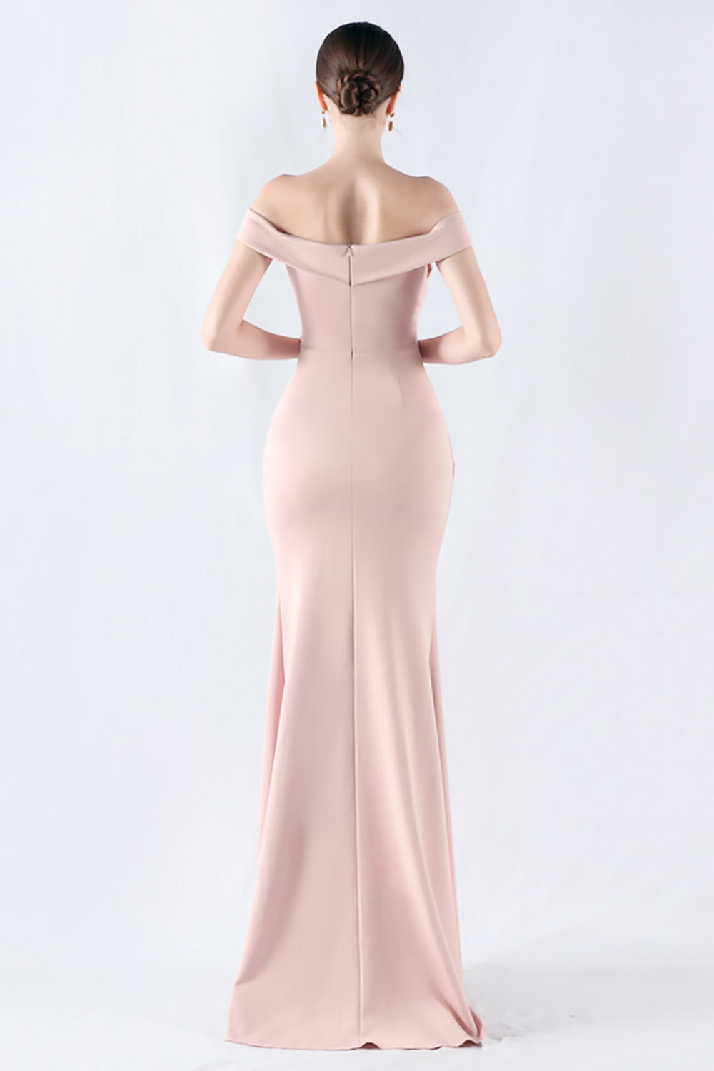 Bordowa Syrenka Z Odkrytymi Ramionami Długa Sukienka Na Studniówkę Z Rozcięciem