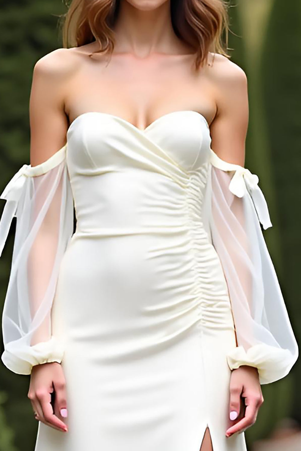 Kość Słoniowa Osłona Odkrytymi Ramionami Długa Sukienka na Półmetek z Rozcięciem