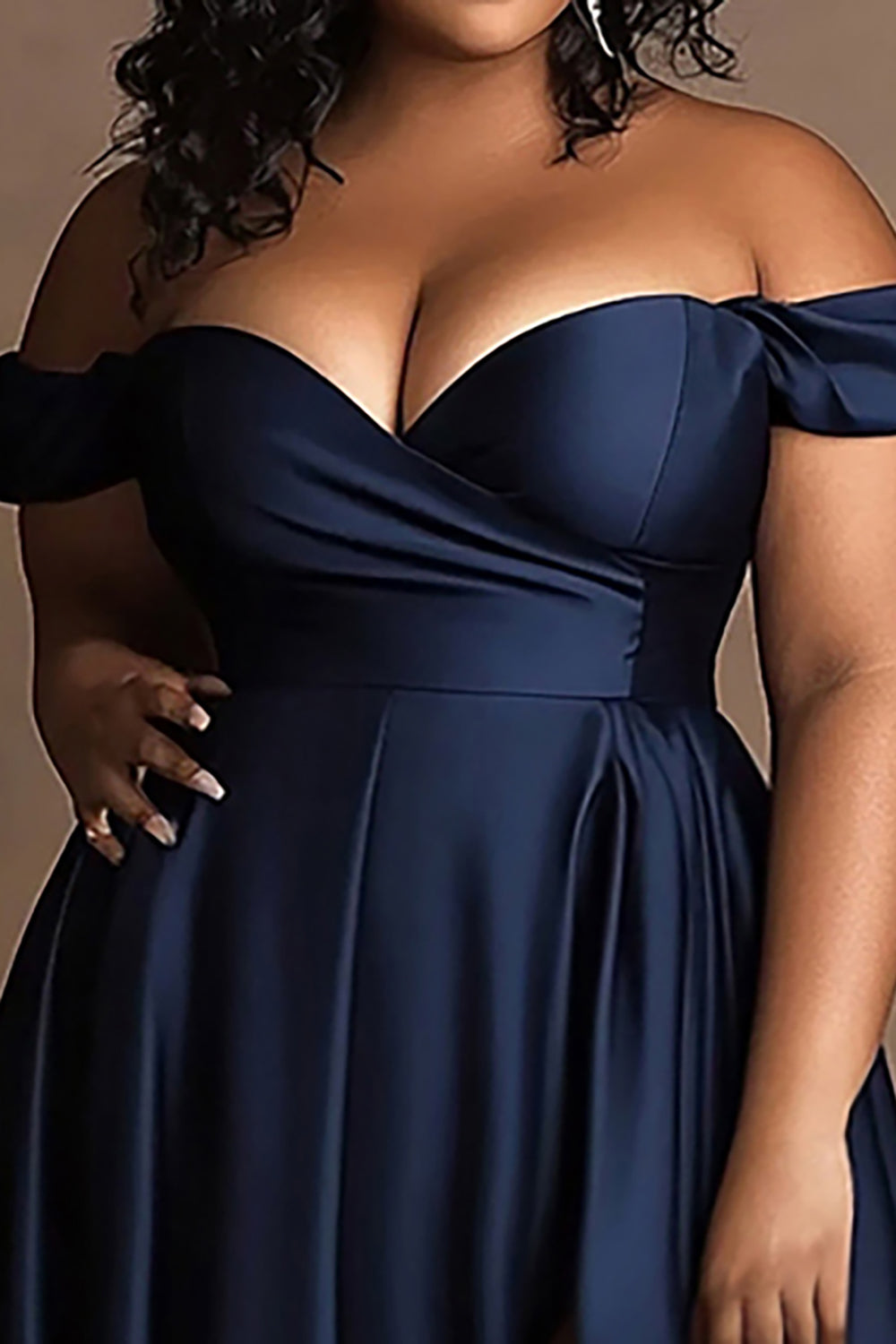 Granatowa Satynowa Plus Size Długa Kształcie Litery A Sukienka Wieczorowe z Rozcięciem
