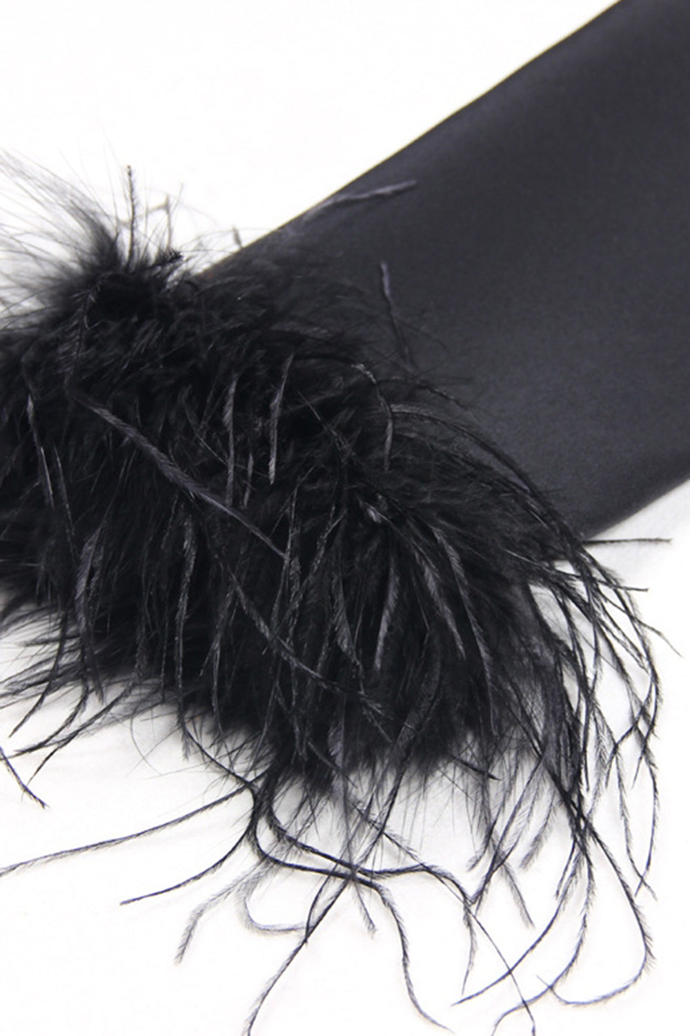 Czarne 2-częściowe krótkie damskie garnitury balowe z klapami w kształcie szczytu z piórem