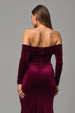 Bordowa Syrenka Odkrytymi Ramionami Aksamitna Długa Sukienki Wieczorowe z Rozcięciem