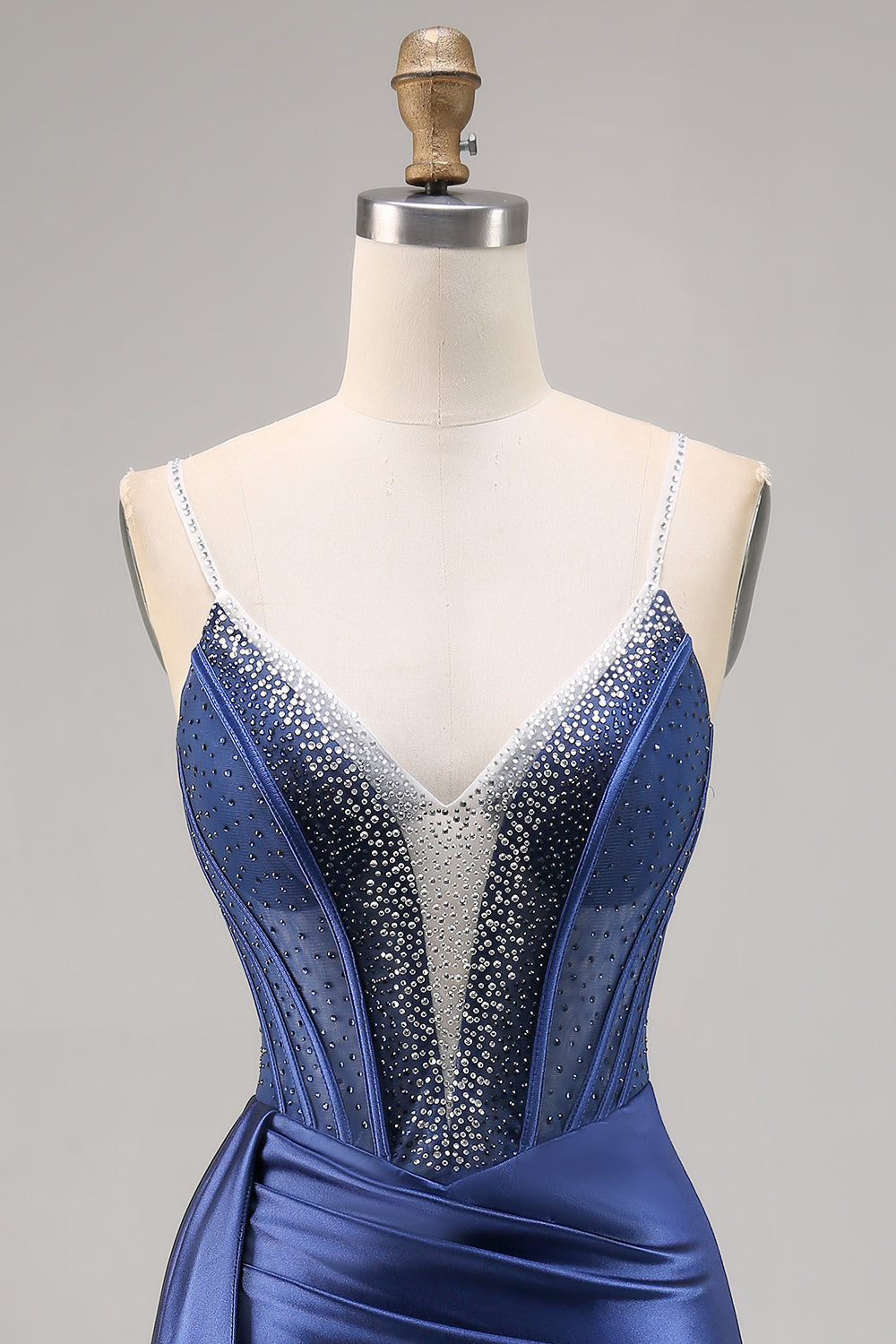 Granatowa satynowa gorsetowa sukienka z koralikami z szarfą