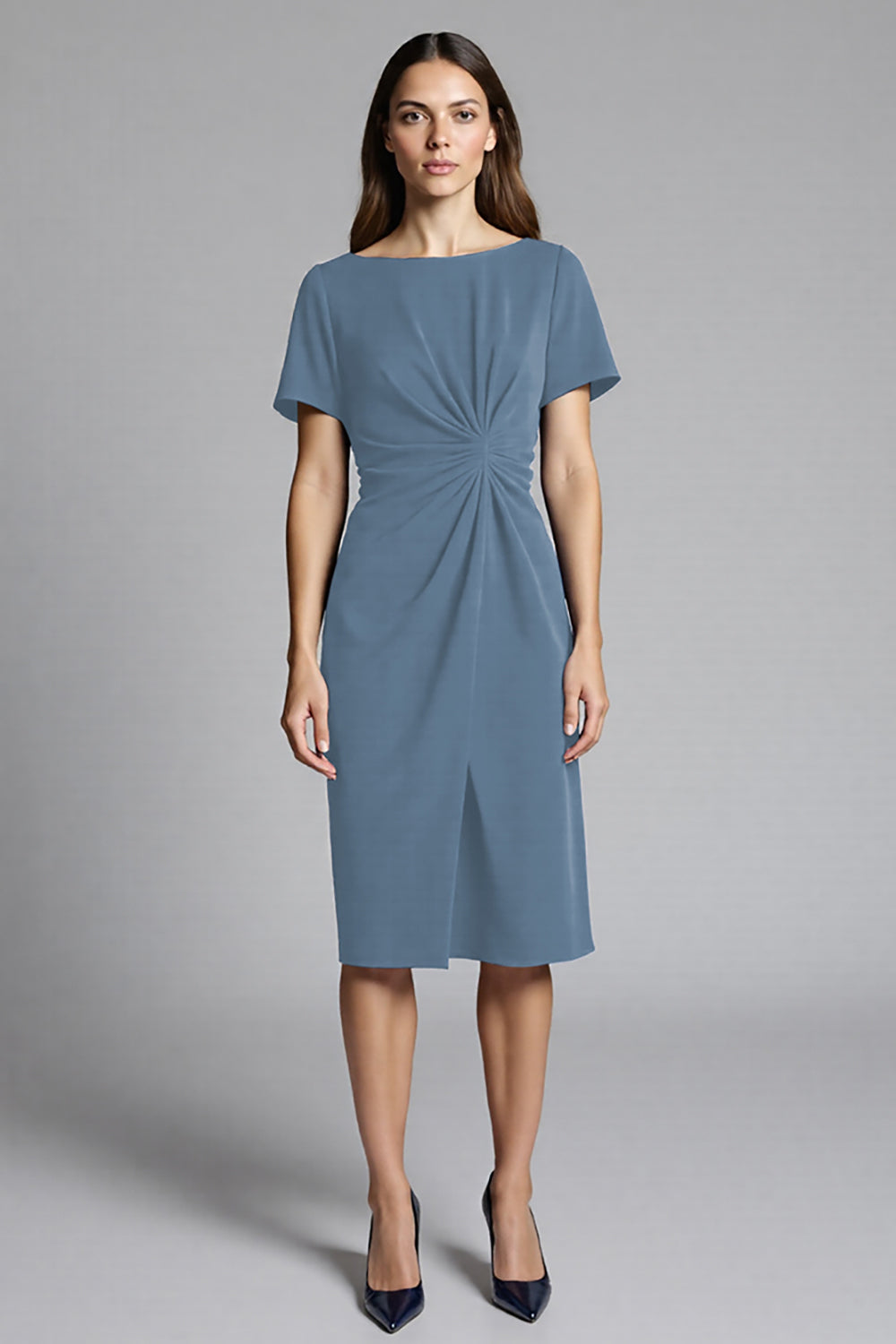 Granatowa sukienka robocza midi z marszczeniami