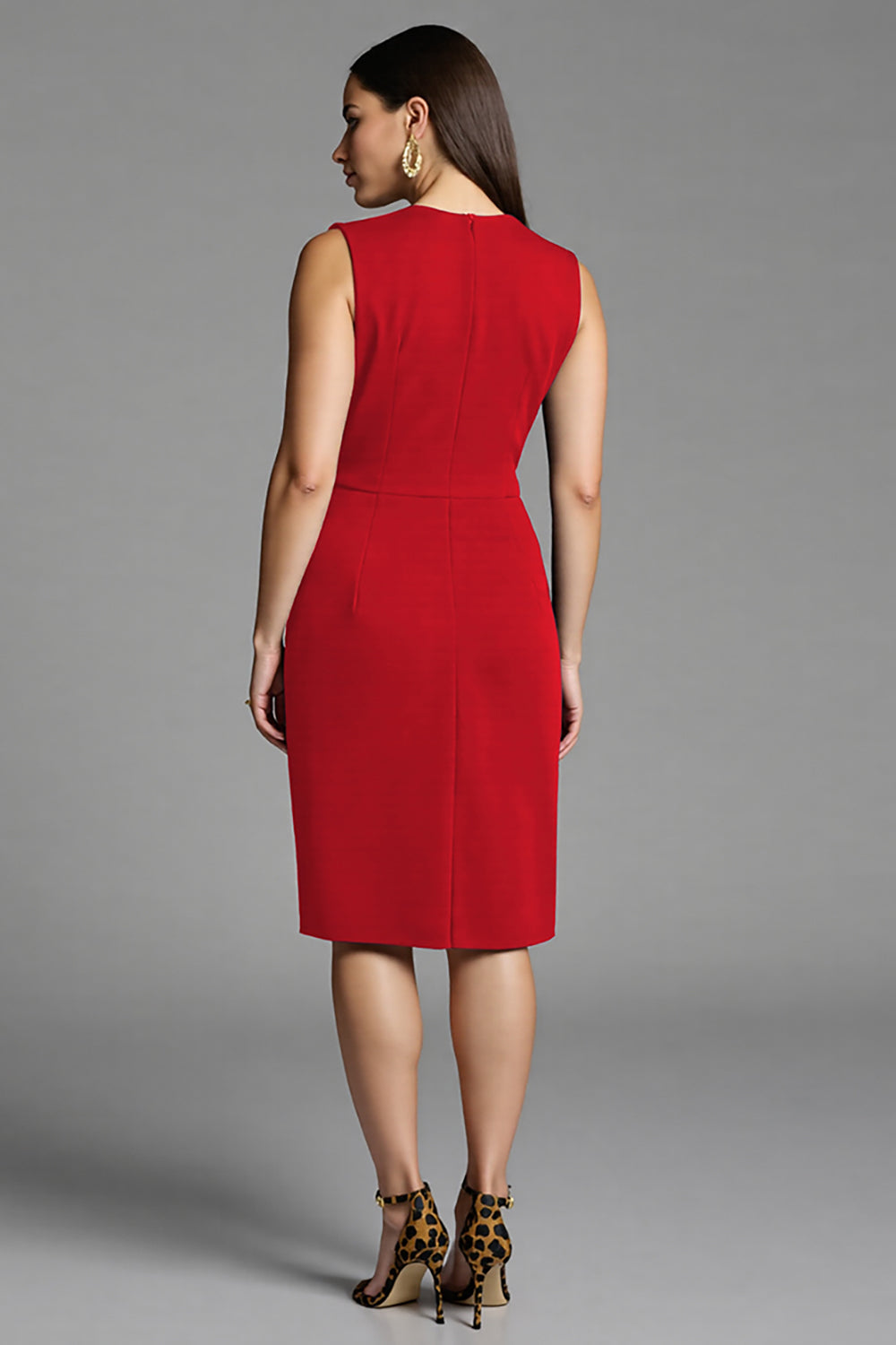 Płaszczowa granatowa sukienka robocza midi z dekoltem w szpic z szarfą