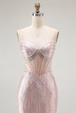 Różowa sukienka na studniówkę z gorsetem z koralikami i koronką na plecach