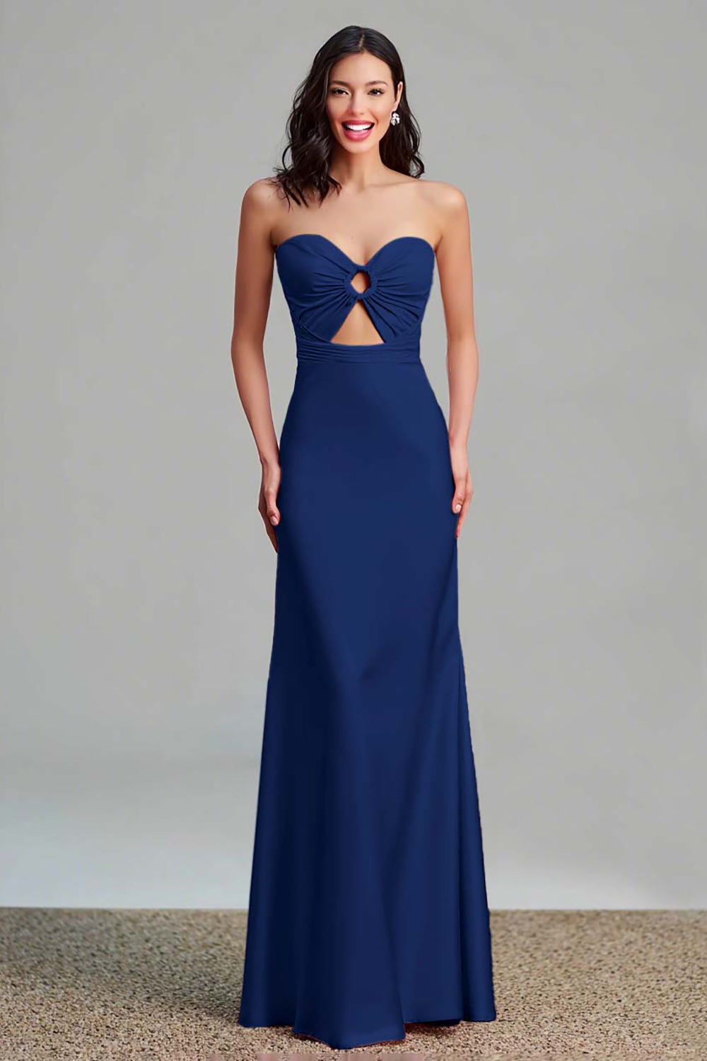 Różowa Satynowa Z Wycięciem Na Płaszczu Długa Sukienka Wizytowa Bez Ramiączek