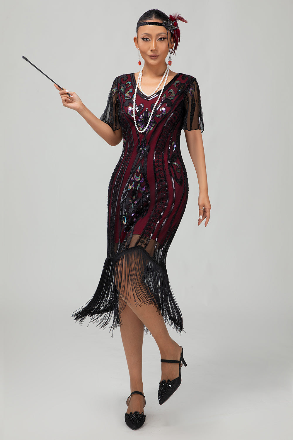 Flapper bordowa cekinowa sukienka bodycon z frędzlami z 1920 roku