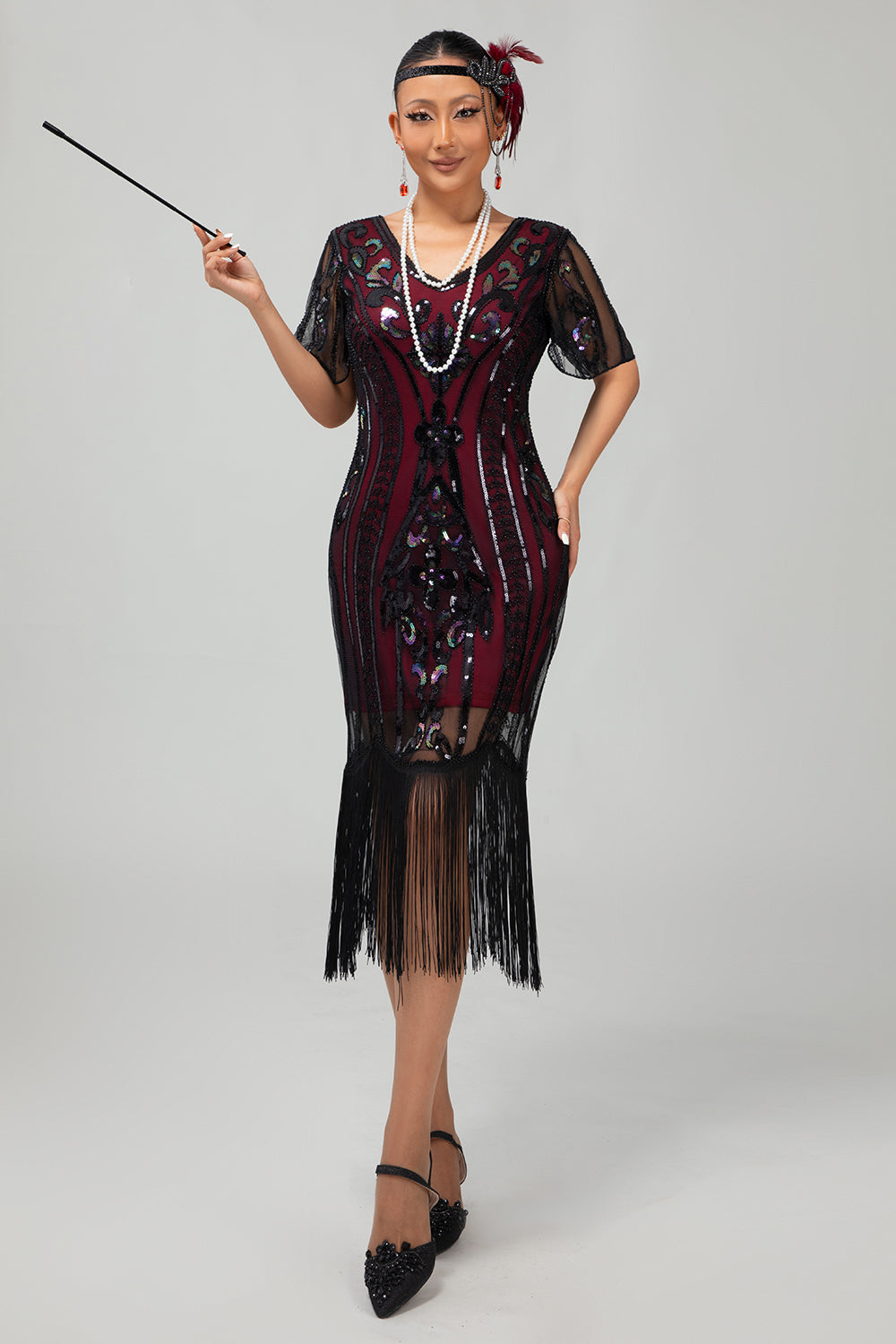 Flapper bordowa cekinowa sukienka bodycon z frędzlami z 1920 roku