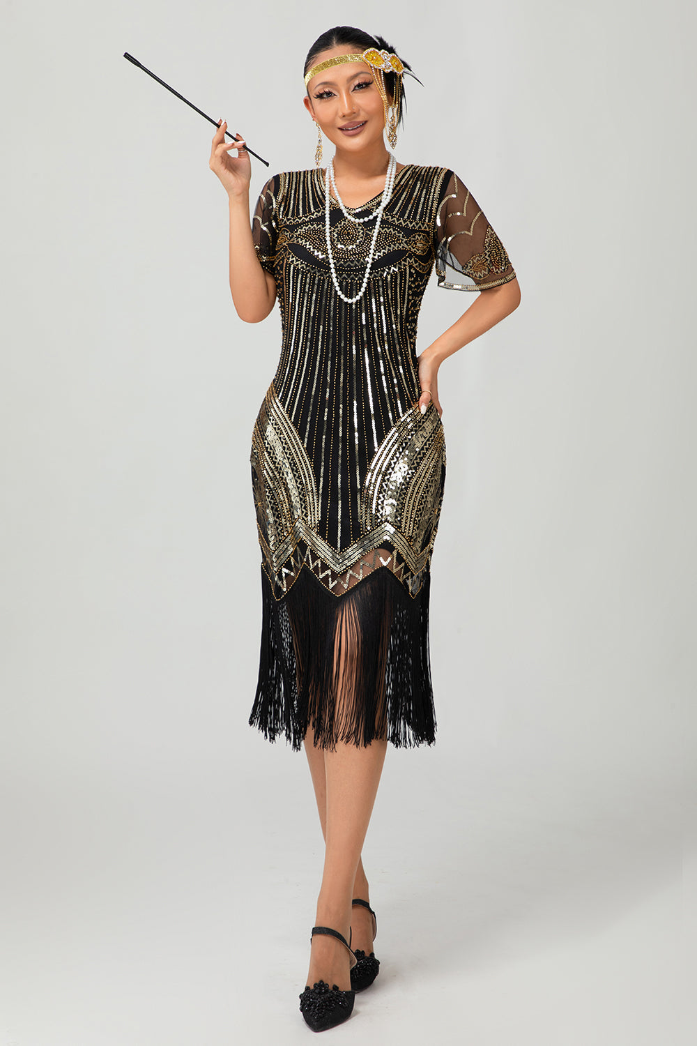 złota cekinowa sukienka bodycon z lat 1920. z frędzlami