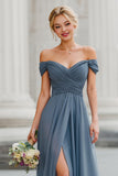 Twilight A Line Off the Shoulder Maxi sukienka dla druhen z rozcięciem