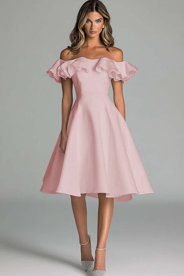 Zakurzony Błękit Odkrytymi Ramionami Satynowa Krótkie Sukienka na Półmetek z Falbankami