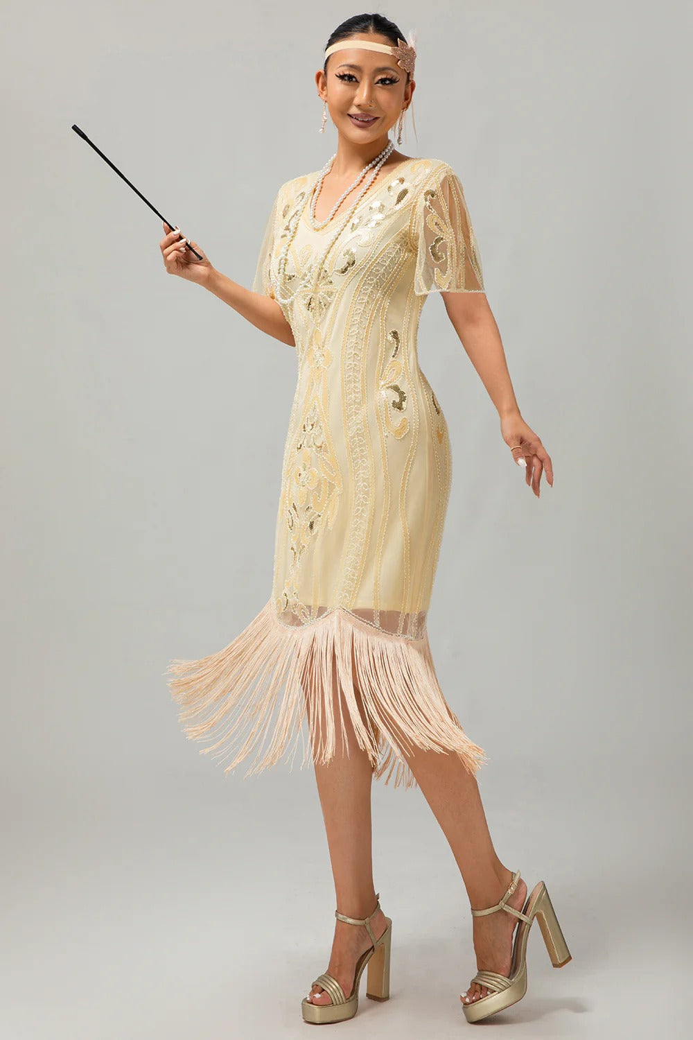 Flapper bordowa cekinowa sukienka bodycon z frędzlami z 1920 roku