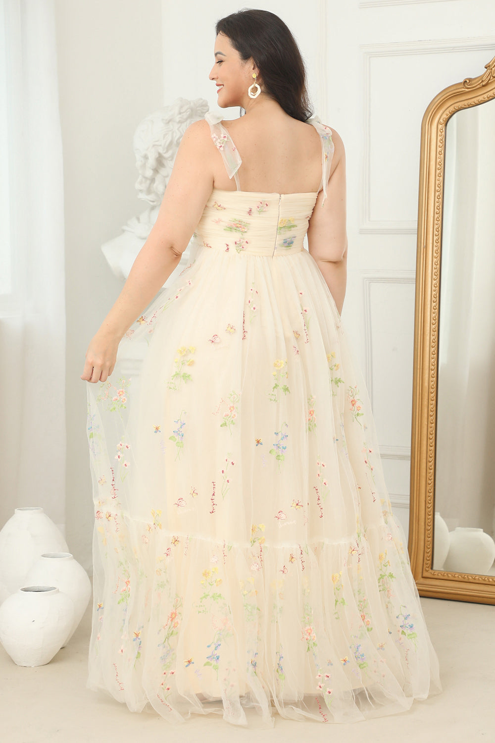 Plus Size Szampańska Długie Tiulowe Sukienka Na Studniówke Z Haftem