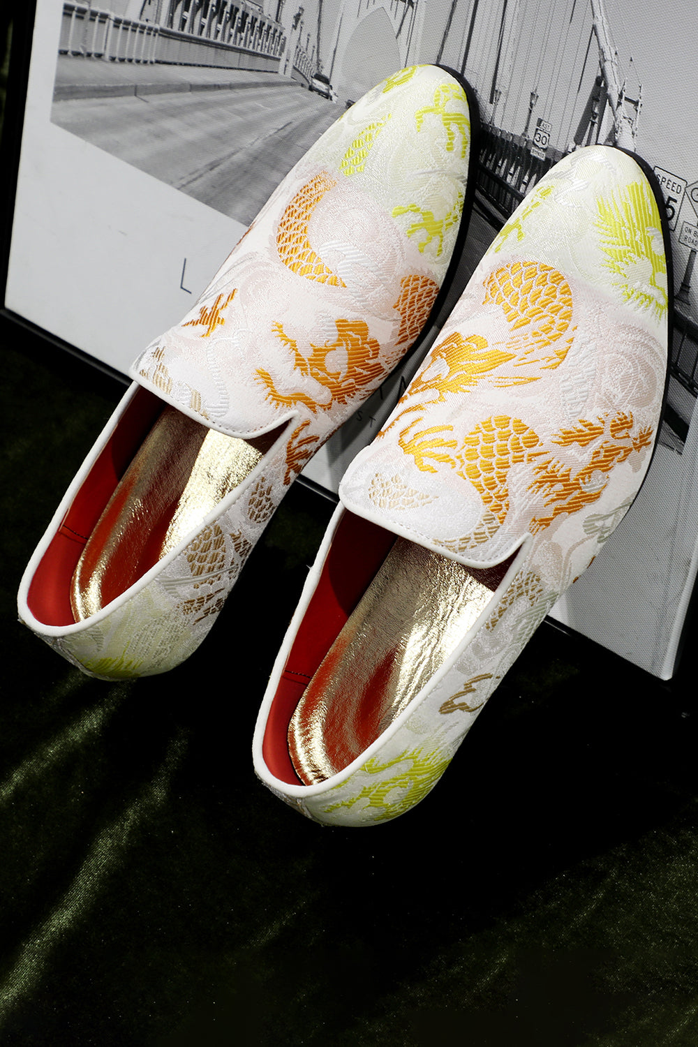 Różowe żakardowe wsuwane buty męskie