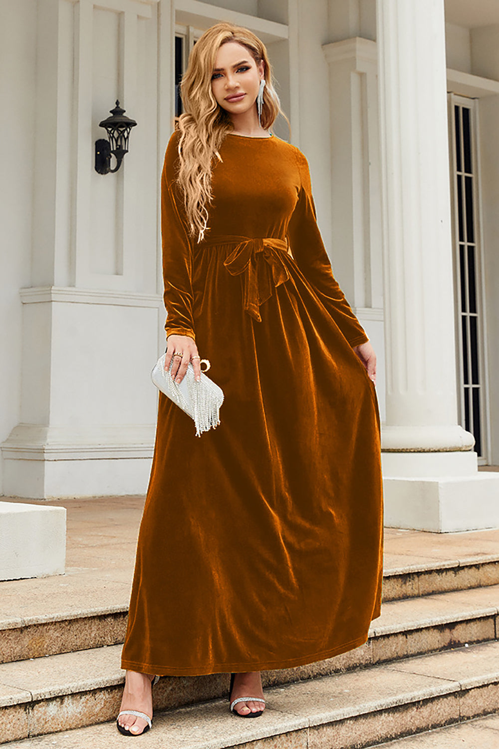 Linia Jewel Neck Czarna Aksamitna Sukienka Świąteczna