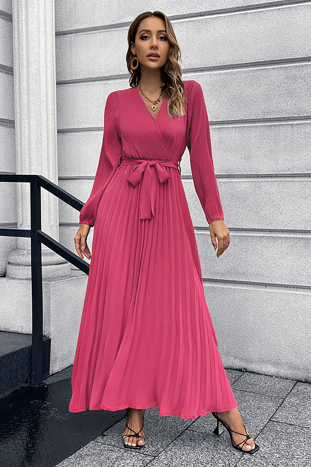 Czarna Sukienka Z Długim Rękawem Z Szarfą