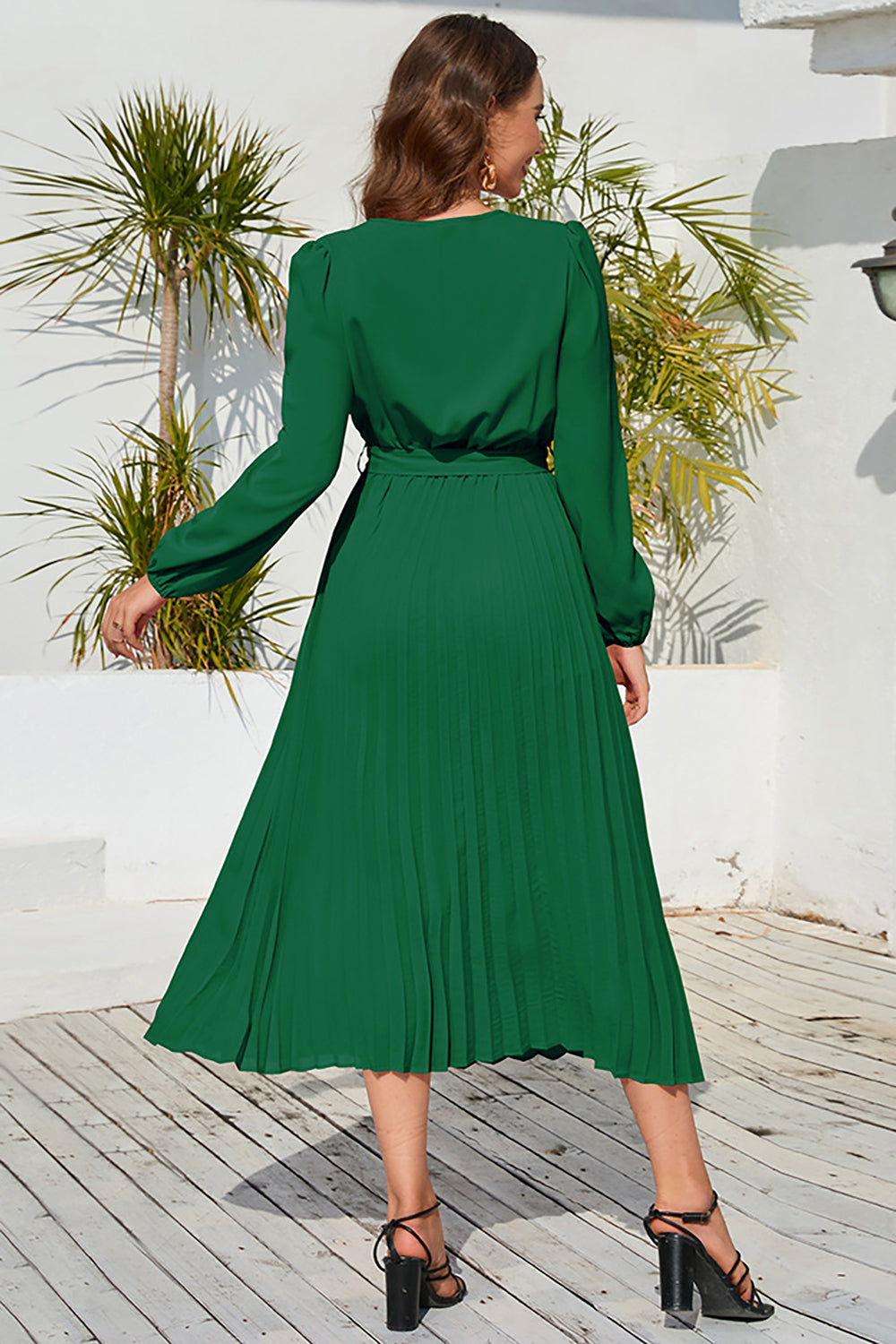 Dekolt V Dlugi Rekaw Sukienki Na Wesele Z Szarfa