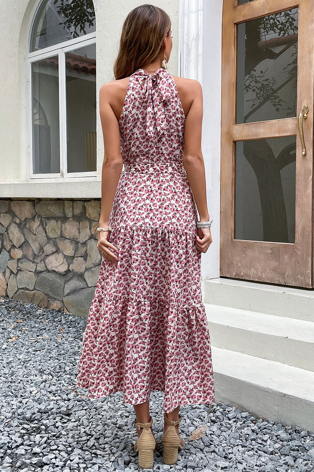 Różowa Halter Sukienka Maxi w Kwiaty