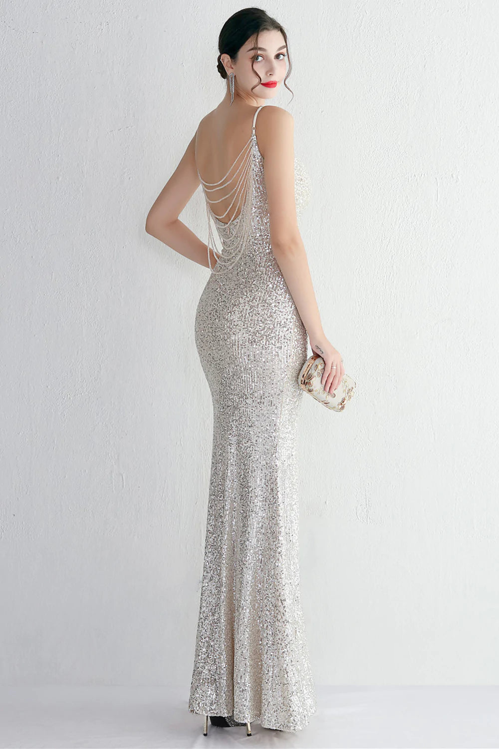 Ciemnozielona Cekinowa Syrenka Sukienki Na Studniówke z Odkrytymi Plecami Z Rozcięciem