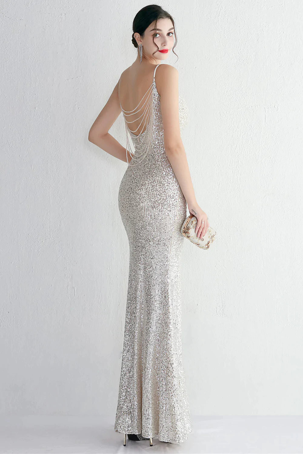 Ciemnoczerwona Cekinowa Syrenka Sukienki Na Studniówke z Odkrytymi Plecami Z Rozcięciem