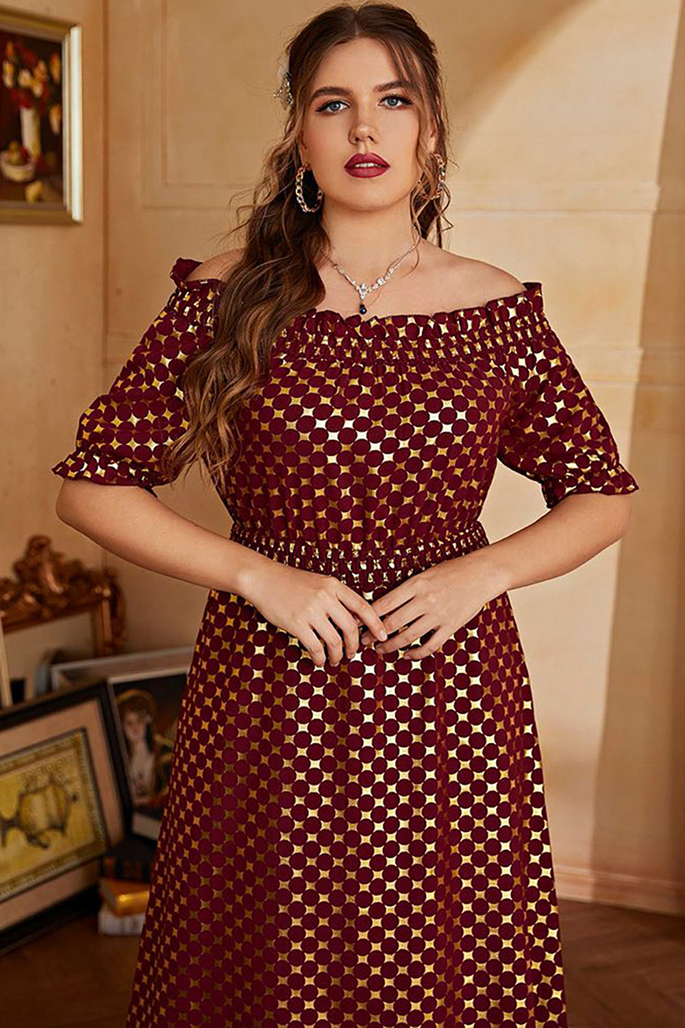 Plus Size Czerwone Złoto Odkrytymi Ramionami Sukienka Na Studniówkę