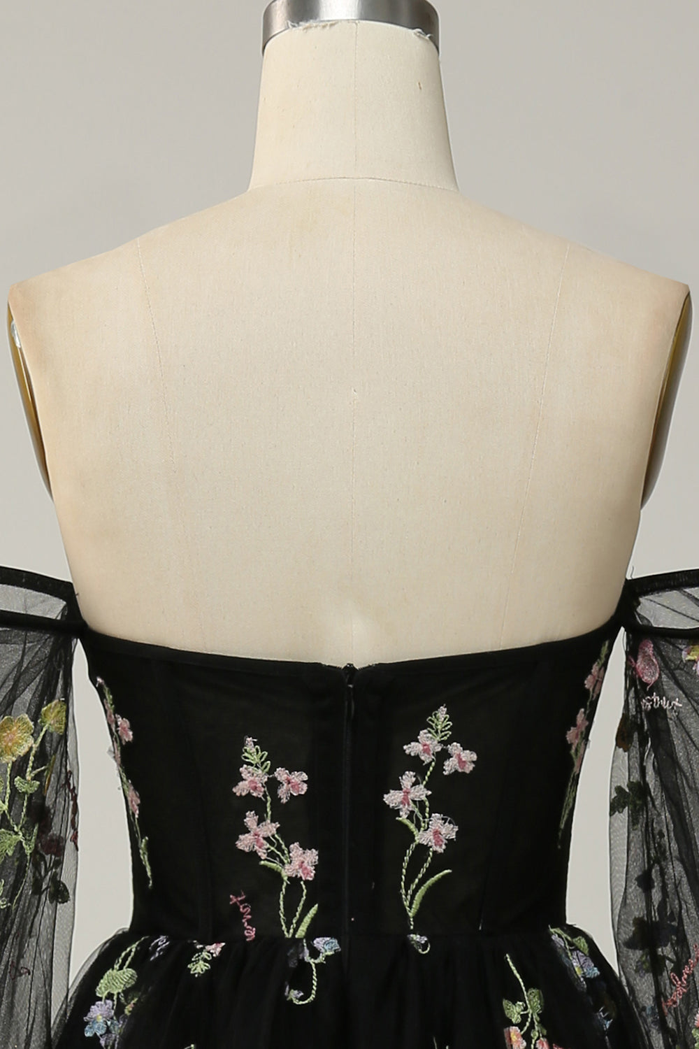 Plus Size Tiulowa Zielona Sukienka Na Studniówkę z Haftem