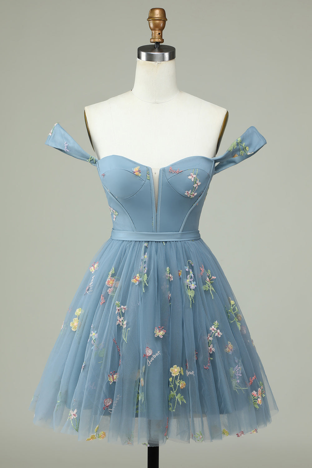 Czarna Sukienki Na Impreze z Odkrytymi Ramionami z Haftem