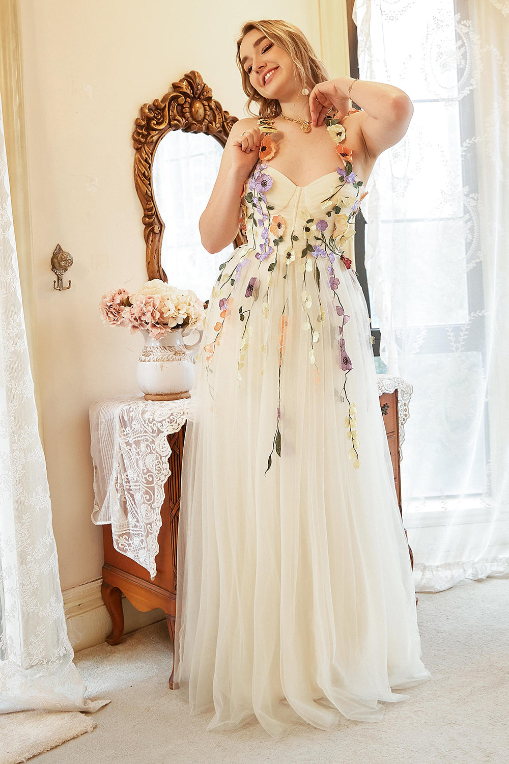 Plus Size Szampana Tiulowa Sukienki Na Studniówke z Aplikacjami
