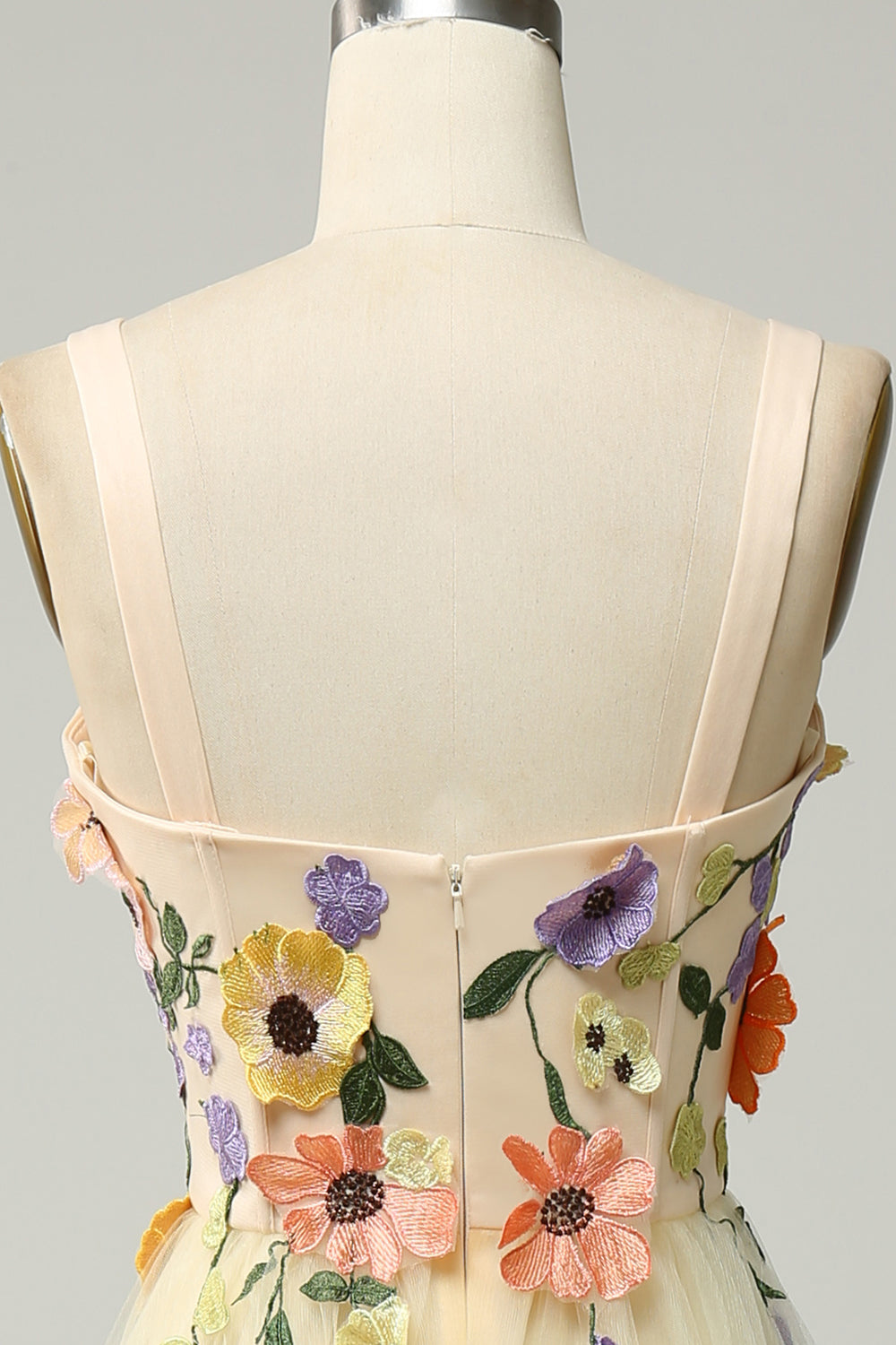 Szampan Tiulowa Sukienki Na Impreze z Aplikacjami