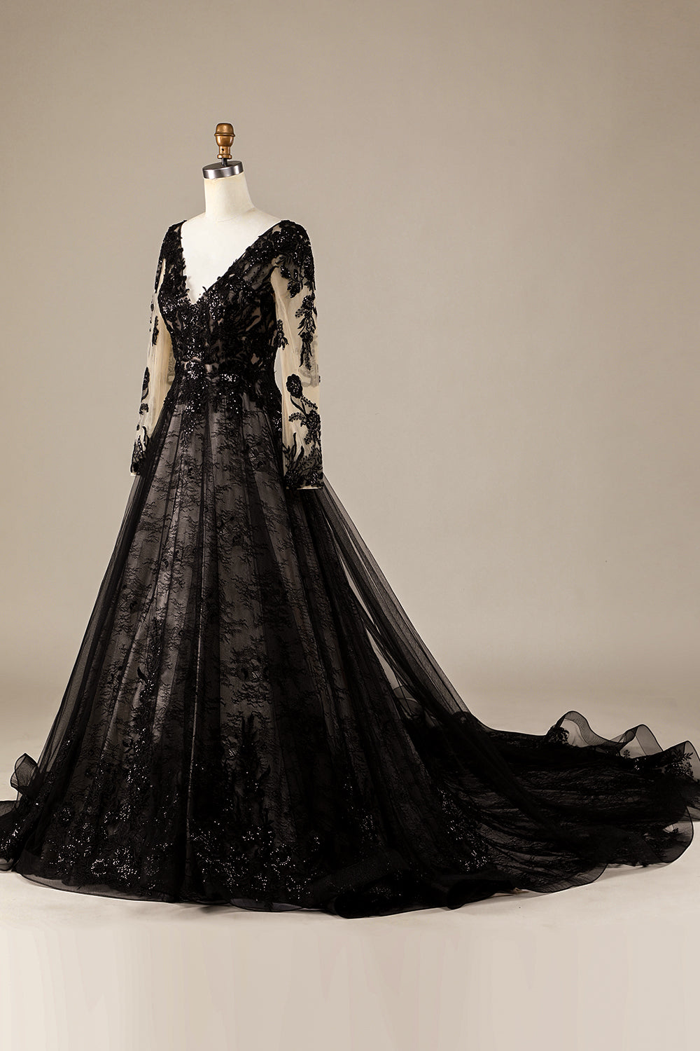 Błyszcząca Czarna Koronki Suknia Ślubna Księżniczka z Długim Rękawem