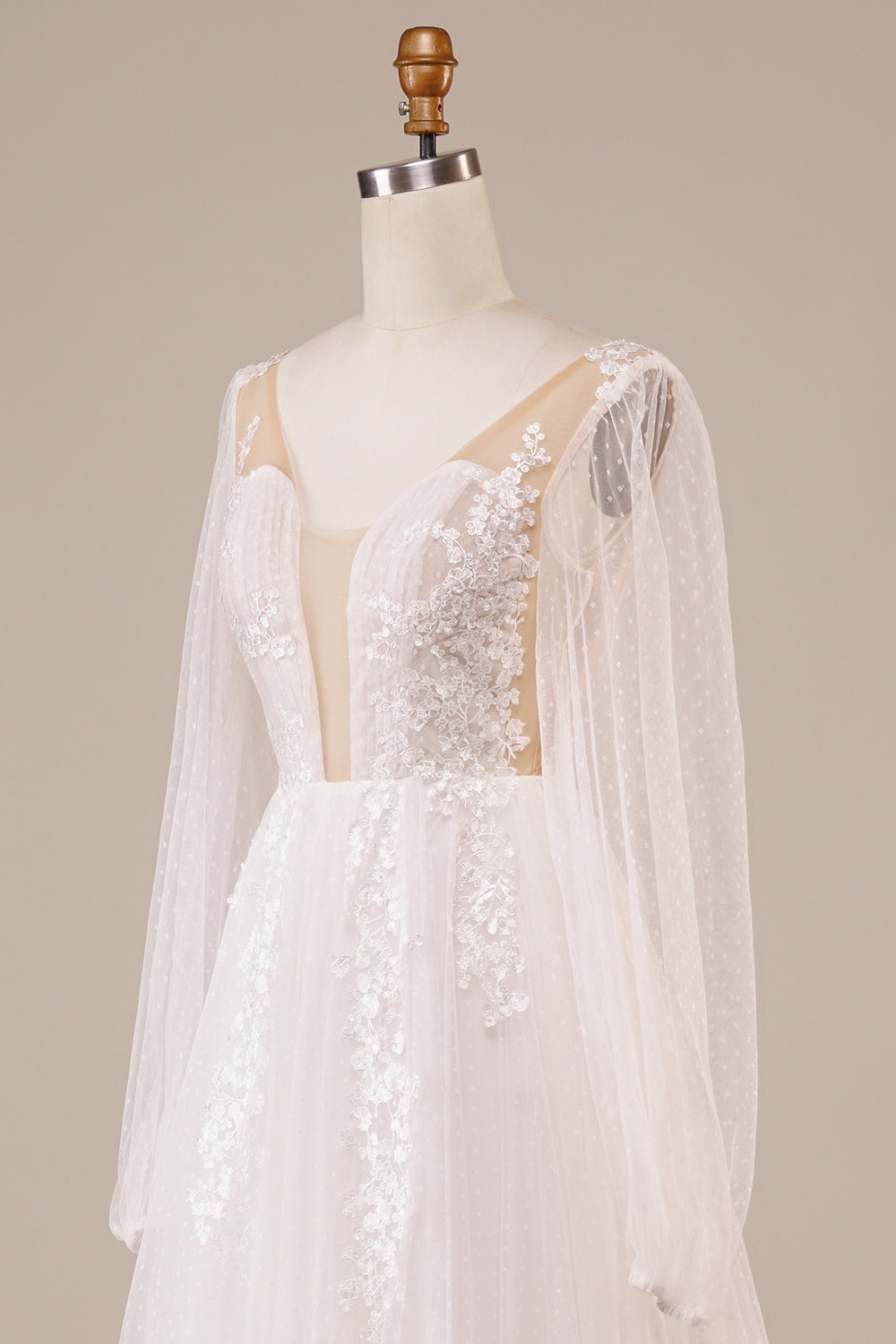 Suknia Ślubna Z Długimi Rękawami Z Otwartym Tyłem Z Kości Słoniowej Z Aplikacjami