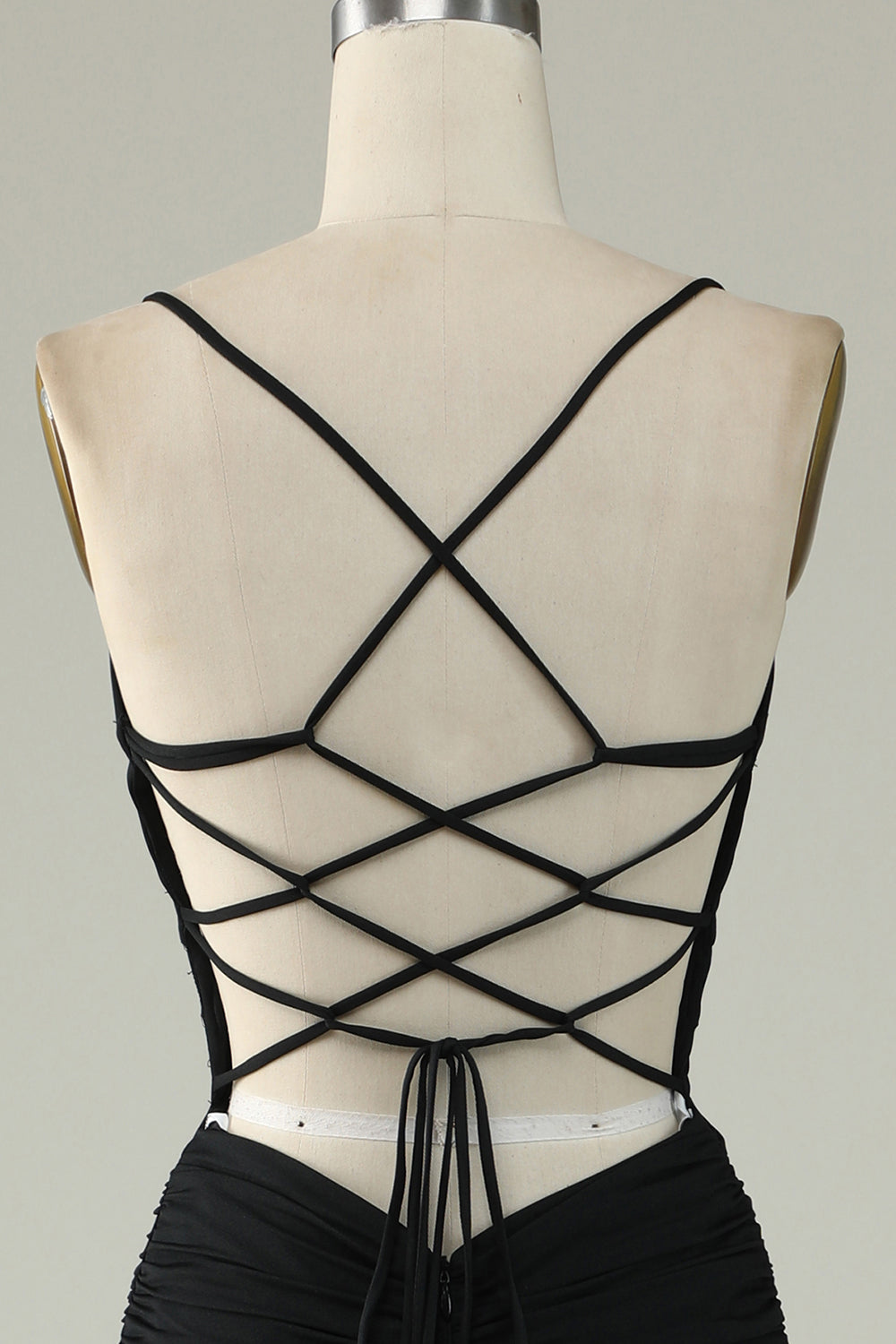 Syrena Cienkich Ramiączkach Szaroniebieska Długa Sukienka Na Studniówkę Z Dziurką Od Klucza