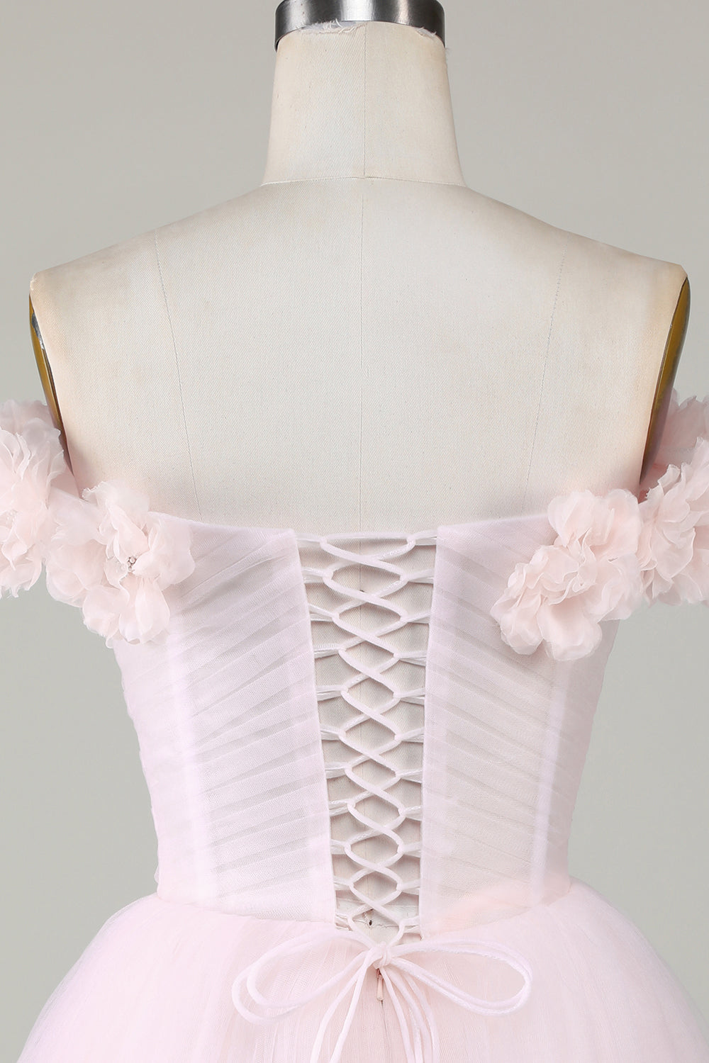 Śliczna Linia Z Ramienia Różowa Krótka Sukienka Z Kwiatami