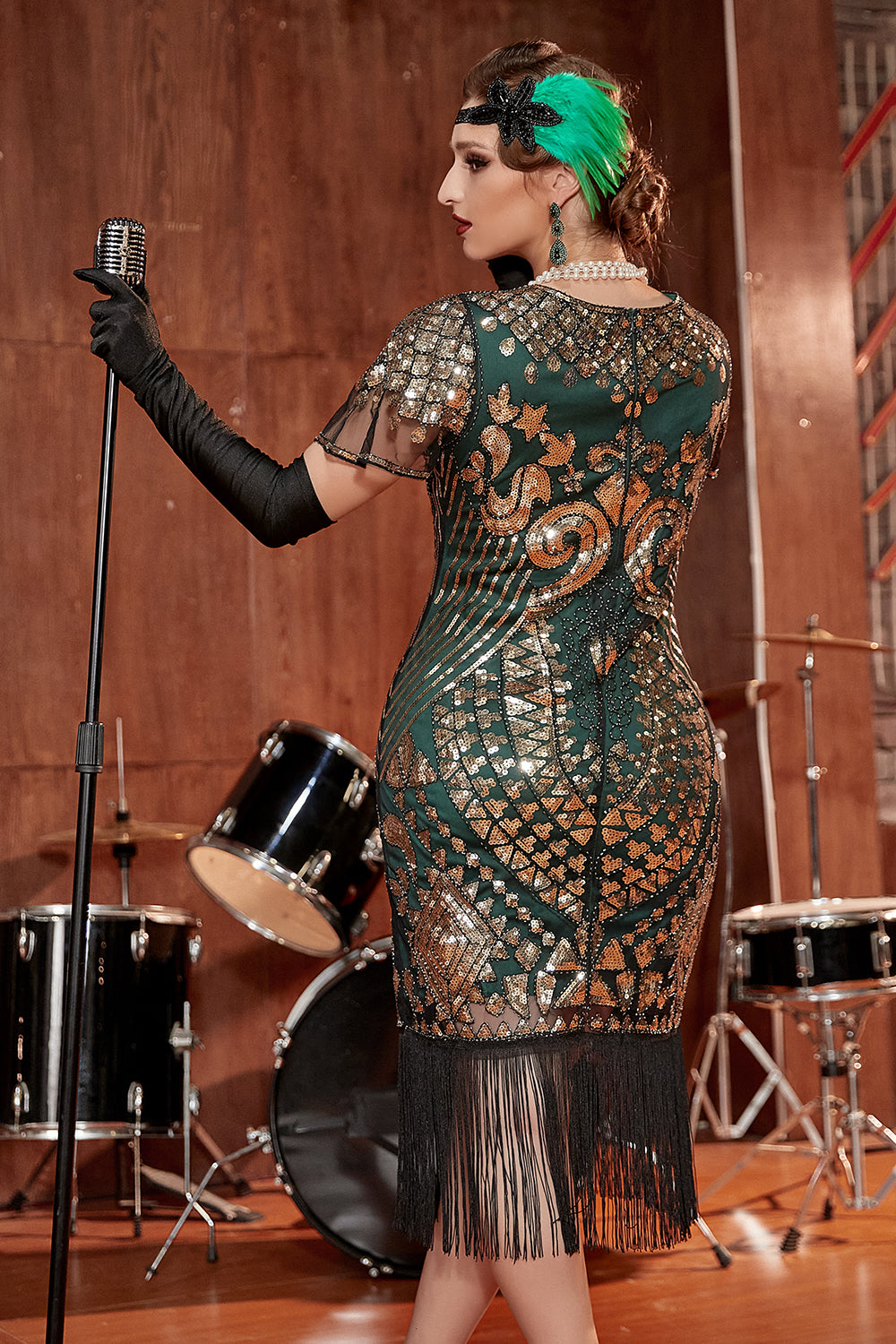 Sukienka z cekinami z okrągłym dekoltem z lat 20.