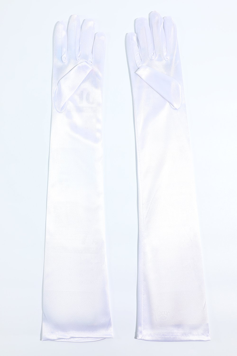 Białe rękawice imprezowe z lat 20.