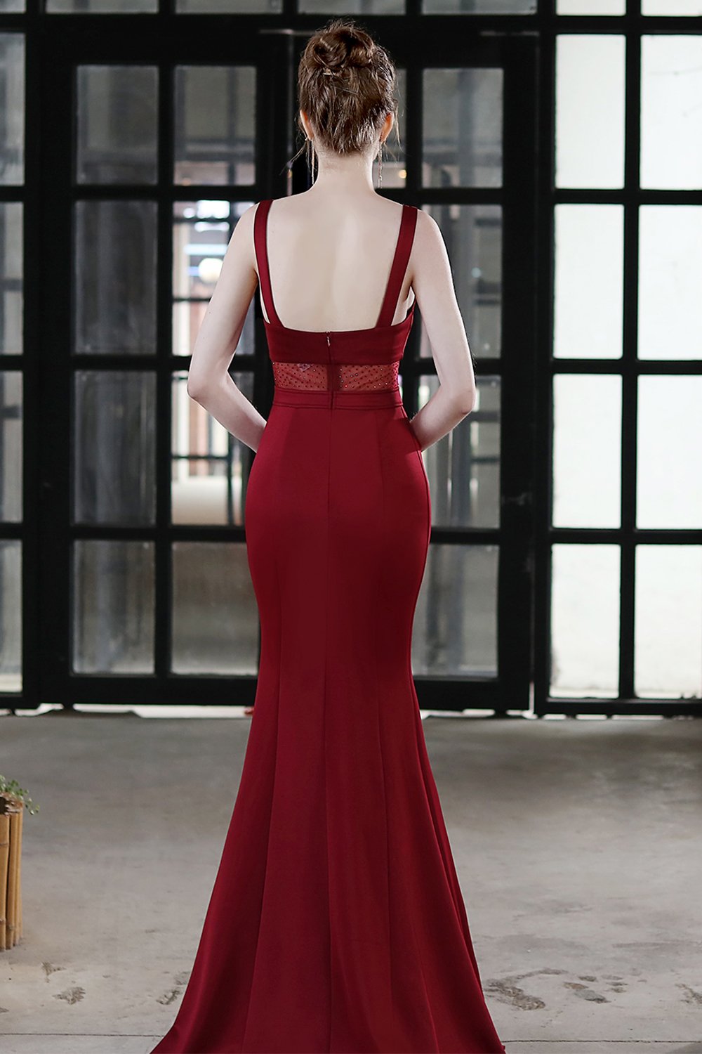 Czarna Syrenka Sukienki Na Studniówke Z Rozcięciem