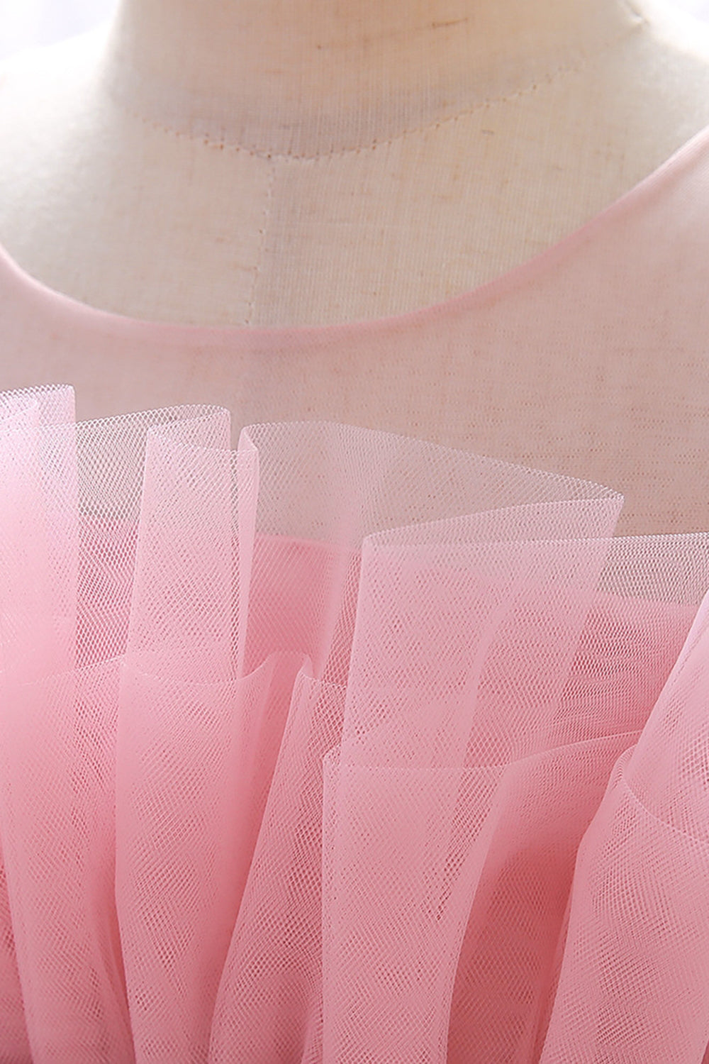 Zielona tiulowa sukienka dla dziewczynki z okrągłym dekoltem i kokardą