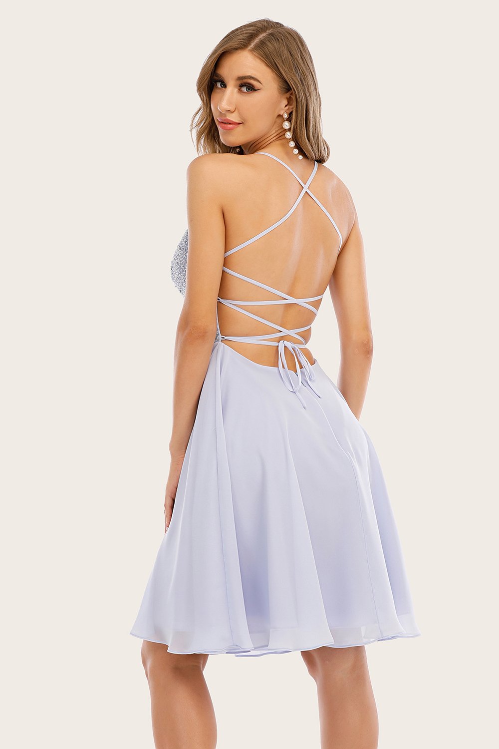 Szara sukienka z zoka zusięcona