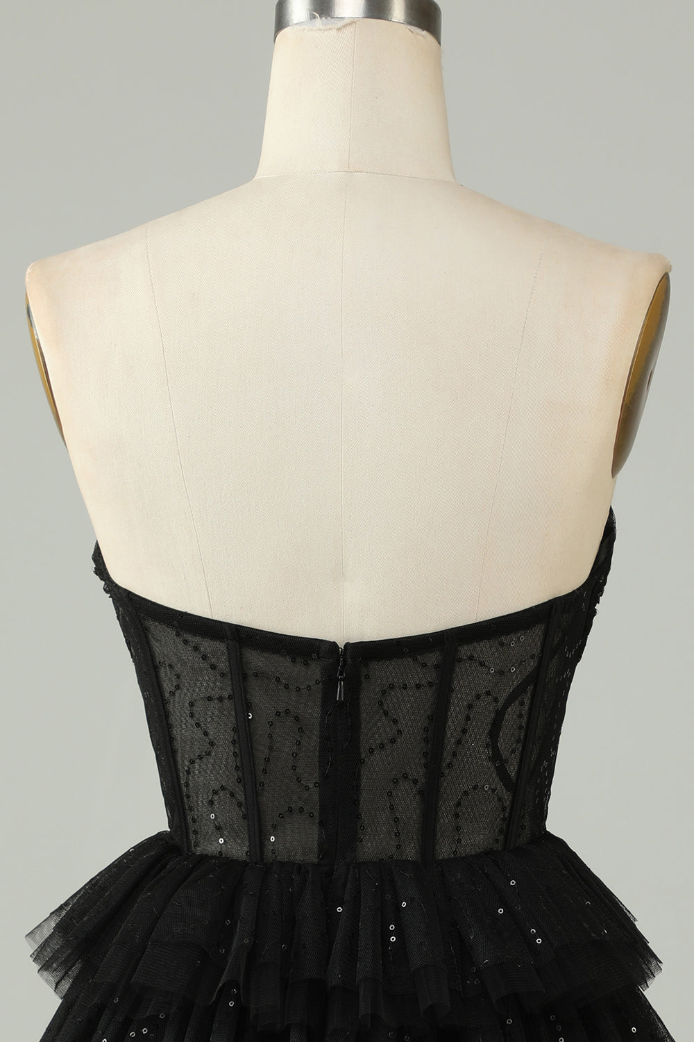 Czarny A Line bez ramiączek z otwartym gorsetem Homecoming Dress