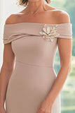 Off The Shoulder Taupe Sheath Długa sukienka dla matki panny młodej z kwiatem 3D