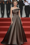 Elegancka stalowo-szara sukienka galowa z ruched A Line