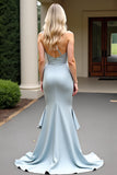 Dusty Blue Satin Mermaid Bez Ramiączek Długa Sukienka Druhny Z Falbankami