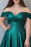 Ciemnozielona linia plus size satynowa długa sukienka wizytowa