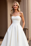 Bez ramiączek A Line Ivory Satin Ruched Suknia Ślubna