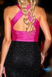 Błyszcząca sukienka halter bodycon w kolorze czarnym fuksji mini na powrót do domu
